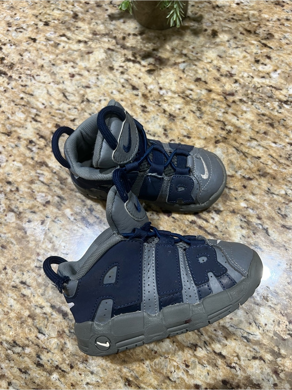 Nike Air Navy and Gray Athletic Toddler Sneakers 7C